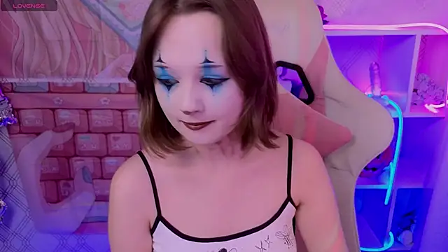 Snapshot of Mary_uw chatting on October 24, 9:28 am Mary uw online show from October 24, 9:28 am