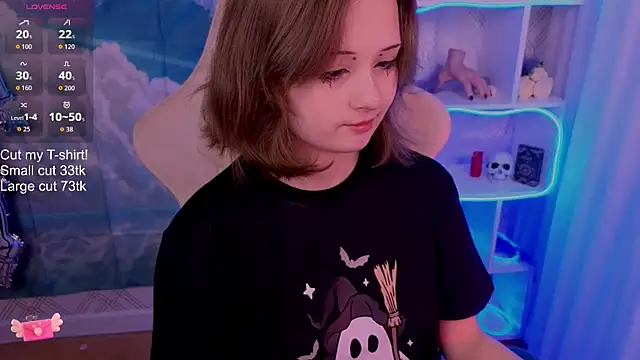 Snapshot of Mary_uw chatting on November 2, 1:30 am Mary uw online show from November 2, 1:30 am