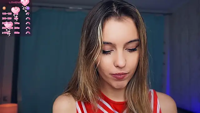 Snapshot of FannyHewson chatting on November 15, 7:54 pm FannyHewson online show from November 15, 7:54 pm