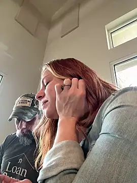 Peaches N Kreme online show from March 16, 10:42 pm