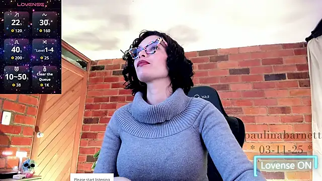 Snapshot of paulinabarnett- chatting on November 4, 2:43 am paulinabarnett- online show from November 4, 2:43 am