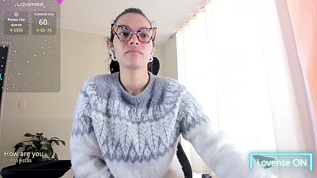 Snapshot of paulinabarnett- chatting on July 6, 3:36 pm paulinabarnett- online show from July 6, 3:36 pm