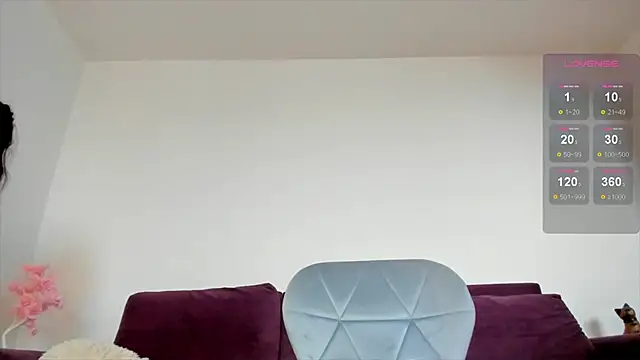 Snapshot of hornyemma__ chatting on November 18, 9:14 am hornyemma online show from November 18, 9:14 am