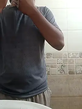 Snapshot of Long_Laster chatting on February 9, 4:25 am Long Laster online show from February 9, 4:25 am