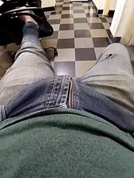 Snapshot of Long_Laster chatting on February 24, 10:26 am Long Laster online show from February 24, 10:26 am