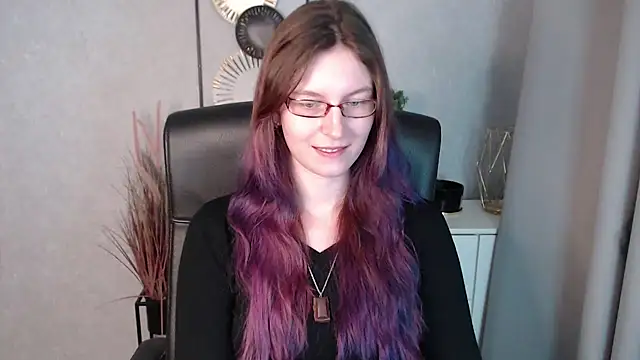 emmaxDelight online show from January 6, 9:41 am