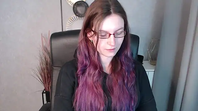 emmaxDelight online show from January 9, 6:27 am