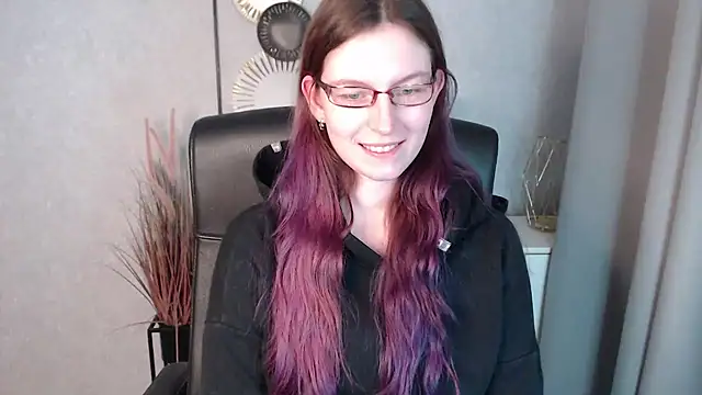 emmaxDelight online show from January 9, 12:41 pm