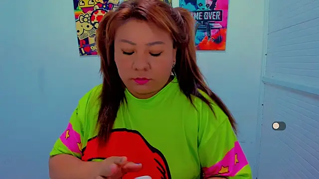 Snapshot of victoria_love89 chatting on December 15, 2:49 am victoria love89 online show from December 15, 2:49 am