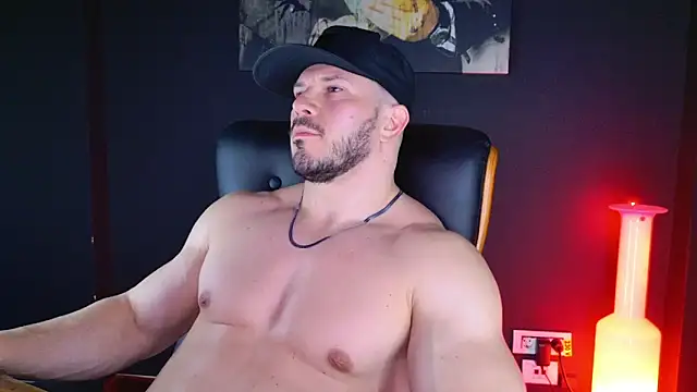 Snapshot of AngeloEric chatting on December 6, 3:33 pm AngeloEric online show from December 6, 3:33 pm