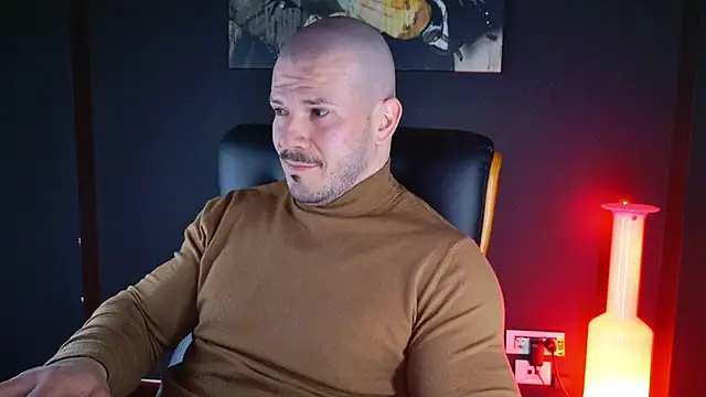 Snapshot of AngeloEric chatting on December 17, 5:15 pm AngeloEric online show from December 17, 5:15 pm