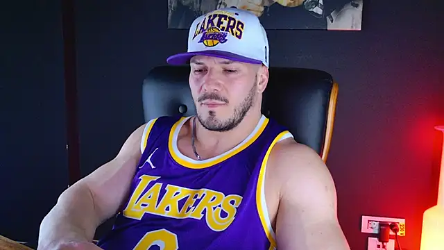 Snapshot of AngeloEric chatting on January 3, 8:01 pm AngeloEric online show from January 3, 8:01 pm