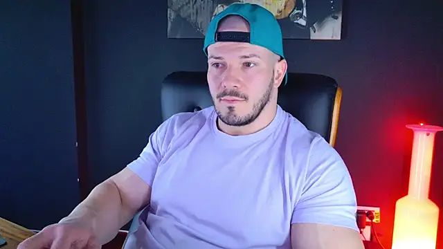 Snapshot of AngeloEric chatting on January 6, 12:57 pm AngeloEric online show from January 6, 12:57 pm