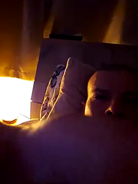 Snapshot of AngeloEric chatting on March 21, 11:23 pm AngeloEric online show from March 21, 11:23 pm