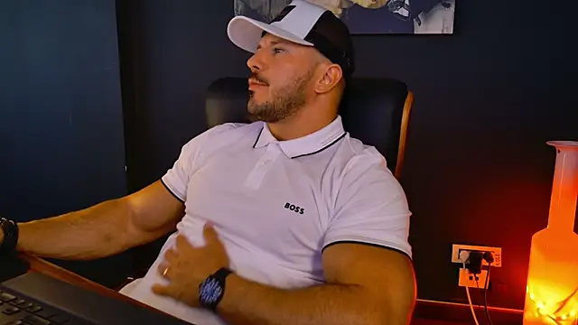 Snapshot of AngeloEric chatting on September 19, 12:17 pm AngeloEric online show from September 19, 12:17 pm