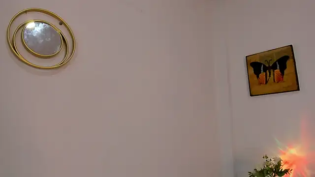 Snapshot of lilithTeen1_ chatting on November 29, 10:40 am lilithTeen1 online show from November 29, 10:40 am