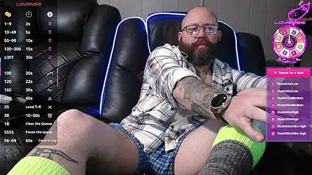 RedneckWants2PlayNow online show from February 23, 3:24 am