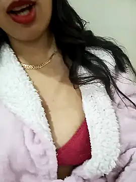 Snapshot of jijijoudia chatting on March 6, 11:53 pm jijijoudia online show from March 6, 11:53 pm