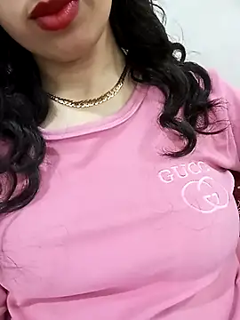 Snapshot of jijijoudia chatting on March 17, 1:14 am jijijoudia online show from March 17, 1:14 am