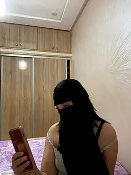 Snapshot of jijijoudia chatting on September 25, 12:25 am jijijoudia online show from September 25, 12:25 am