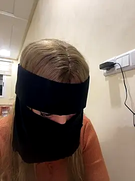 Snapshot of jijijoudia chatting on November 15, 12:08 am jijijoudia online show from November 15, 12:08 am