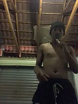 Snapshot of thekidrose chatting on November 24, 5:07 am thekidrose online show from November 24, 5:07 am