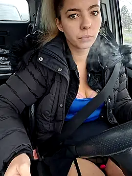 allinqueen online show from December 14, 12:44 pm