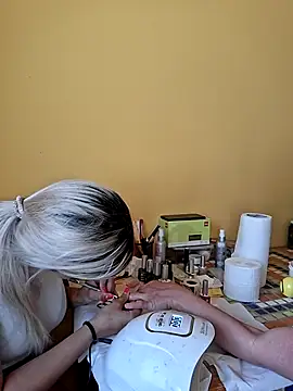 allinqueen online show from July 17, 3:07 pm
