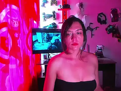 Snapshot of AliciaChelios chatting on June 2, 8:11 pm AliciaChelios online show from June 2, 8:11 pm