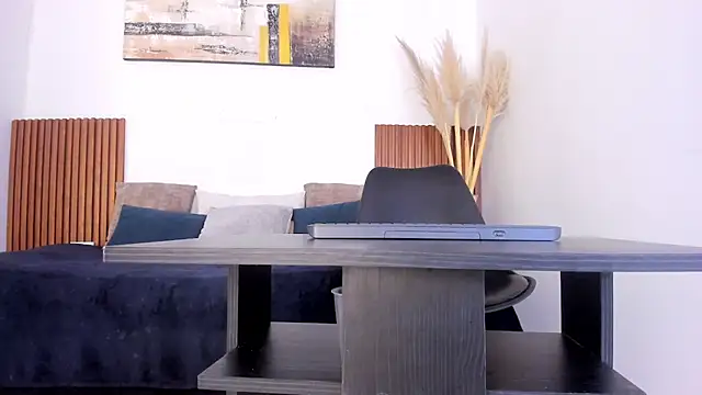 Snapshot of zander_2120 chatting on October 16, 1:01 pm zander 2120 online show from October 16, 1:01 pm