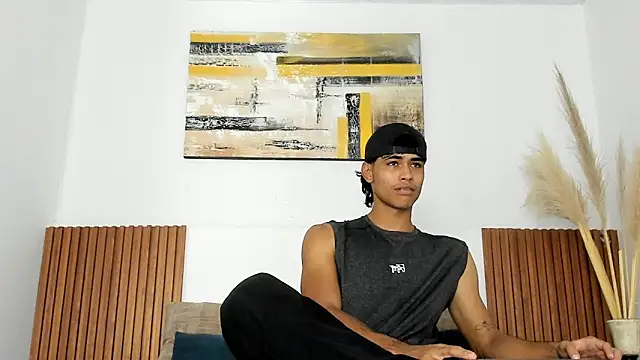 Snapshot of zander_2120 chatting on October 30, 1:23 pm zander 2120 online show from October 30, 1:23 pm