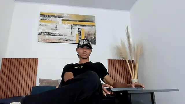 Snapshot of zander_2120 chatting on November 21, 1:21 pm zander 2120 online show from November 21, 1:21 pm