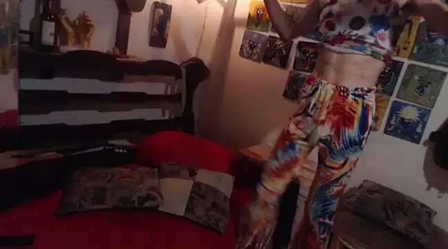 laye19 online show from March 15, 4:24 am