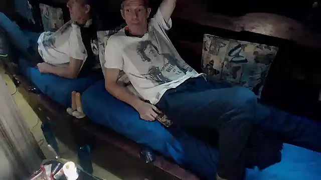 laye19 online show from November 6, 1:17 am