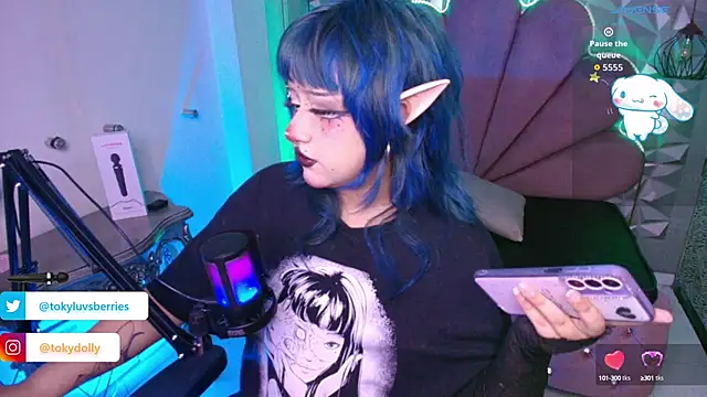 toky doll online show from September 25, 8:01 pm