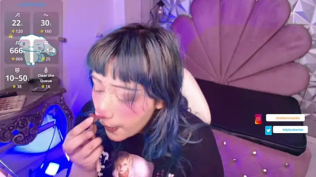 toky doll online show from November 25, 5:24 pm