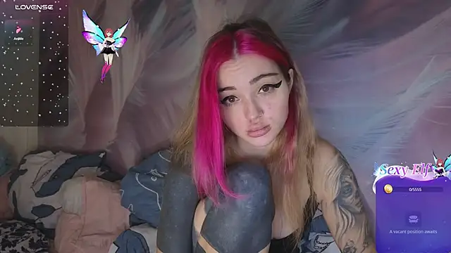 Snapshot of Coralie20_ chatting on March 2, 11:39 am Coralie20 online show from March 2, 11:39 am