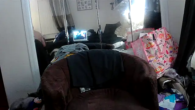 Hand69someguy online show from June 10, 4:34 am