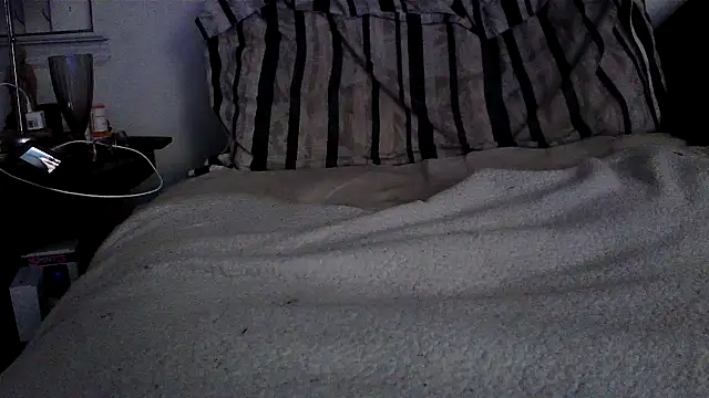 Hand69someguy online show from June 28, 3:34 am