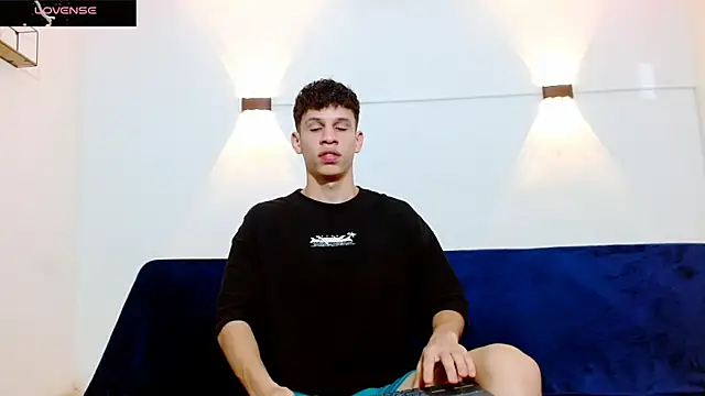 Snapshot of jeff_ross chatting on November 18, 9:47 am jeff ross online show from November 18, 9:47 am