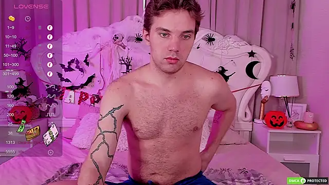 ArthurWhitee online show from October 19, 3:29 am