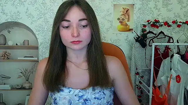 Snapshot of _Barbie_Kiss_ chatting on November 6, 4:19 pm Barbie Kiss online show from November 6, 4:19 pm