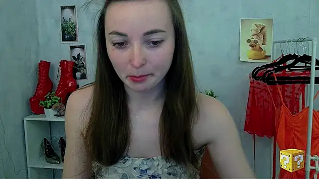 Barbie Kiss  online show from May 4, 1:29 pm