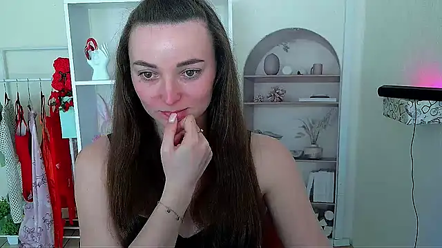  Barbie Kiss  online show from May 11, 2:45 pm