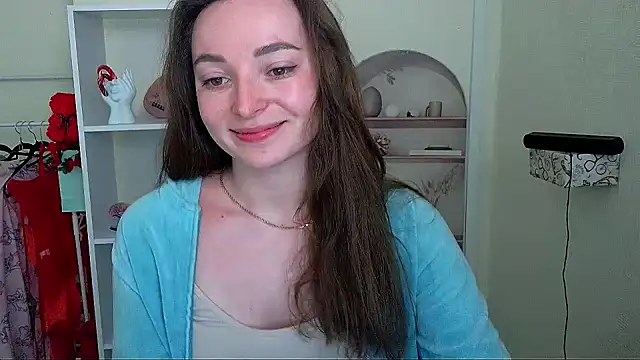  Barbie Kiss  online show from June 16, 5:54 am