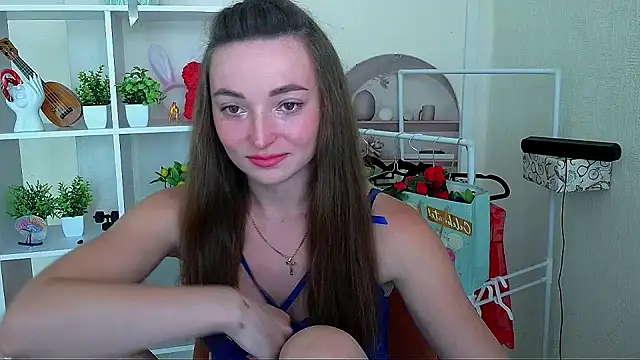  Barbie Kiss  online show from June 30, 3:35 pm