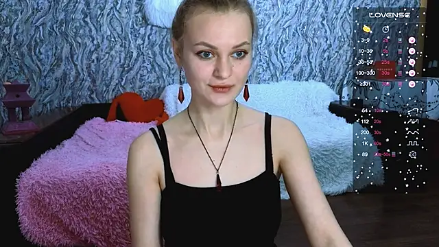 Snapshot of Elfanna chatting on October 27, 1:15 pm Elfanna online show from October 27, 1:15 pm
