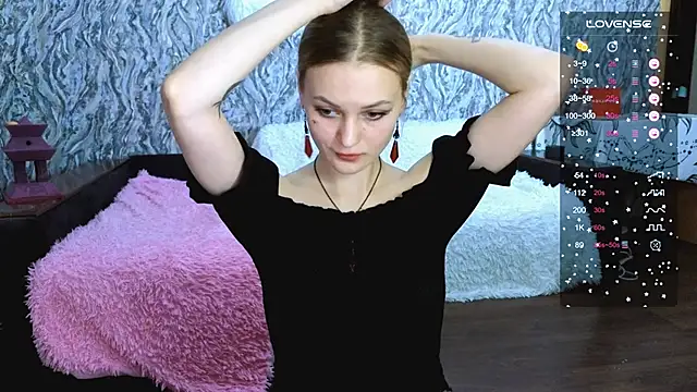 Snapshot of Elfanna chatting on October 29, 3:58 pm Elfanna online show from October 29, 3:58 pm