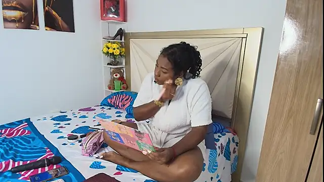 alanavega11 online show from December 11, 12:55 pm