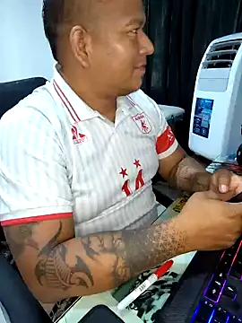 Snapshot of siatodo02 chatting on December 15, 7:53 pm siatodo02 online show from December 15, 7:53 pm